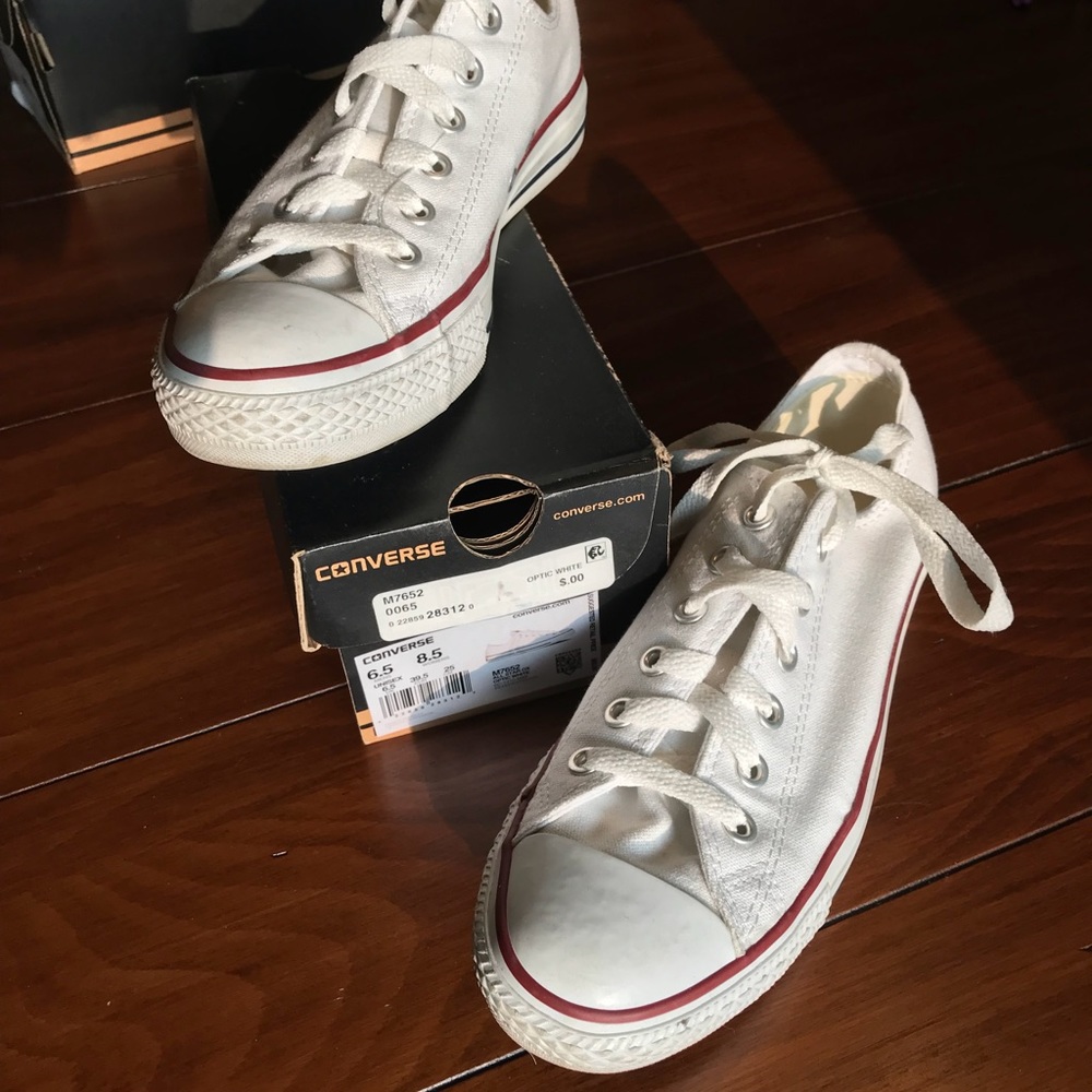 Converse - classic white 🎒